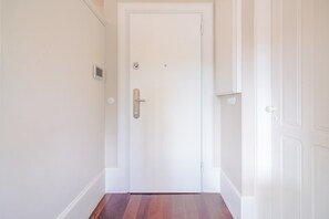 Apartment | Interior - City-center Apartment With Modern Comforts (Porto)
