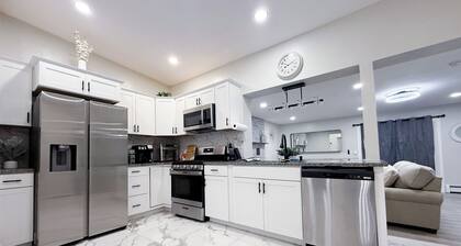 Modern Montague/Milford Area Home