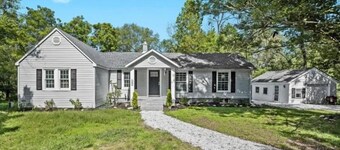 Modern Montague/Milford Area Home