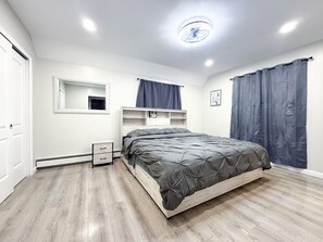 3 chambres, fer et planche à repasser, Wi-Fi, draps fournis