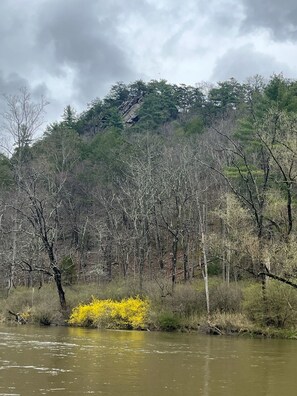 Miscellaneous - Private creek frontage on Penns Creek. Prime fly fishing. (Coburn)