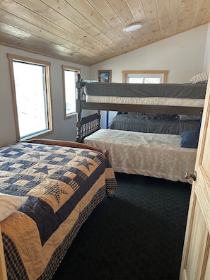 3 habitaciones, wifi gratis y ropa de cama