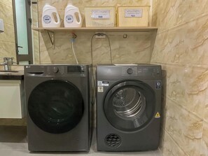 Exterior - Azumaya Hotel Dao Tan (Hanoi)