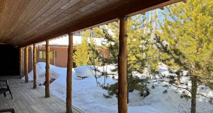 Charming Cabin|1 block from the lake/ Columbine