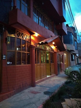 Front of property. HOSTAL VISTA AL LAGO TITICACA PUNO