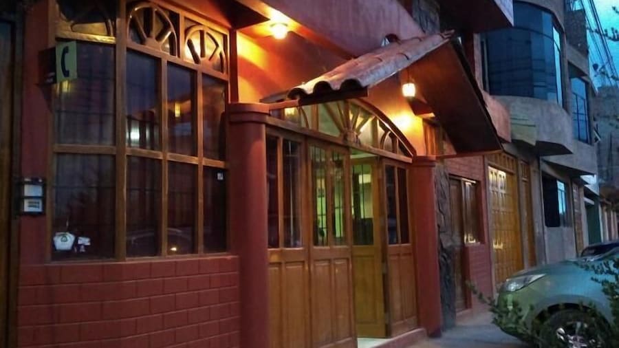 HOSTAL VISTA AL LAGO TITICACA PUNO