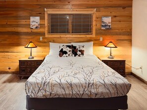 1 bedroom, desk, travel cot, WiFi - Grand Lake Haven/Steps from Lake/in town/Osprey (Grand Lake)