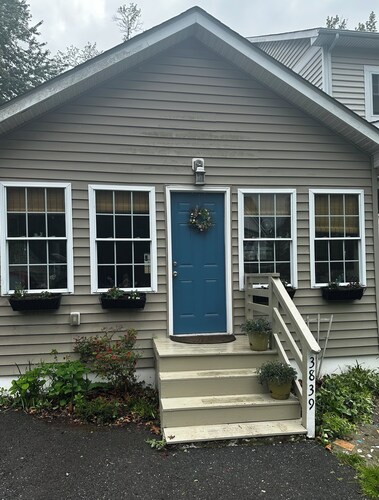 Charming 2-bedroom 1 bath cottage with AC, WiFi in peaceful North Beach, Md.