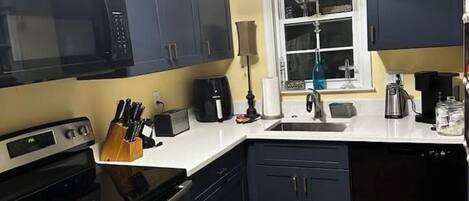 Microwave, oven, stovetop, dishwasher