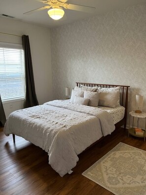 2 bedrooms, iron/ironing board, WiFi, bed sheets