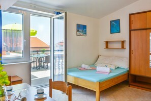 Living room - Apartment in Croatia Near the Adriatic Coast (Senj)