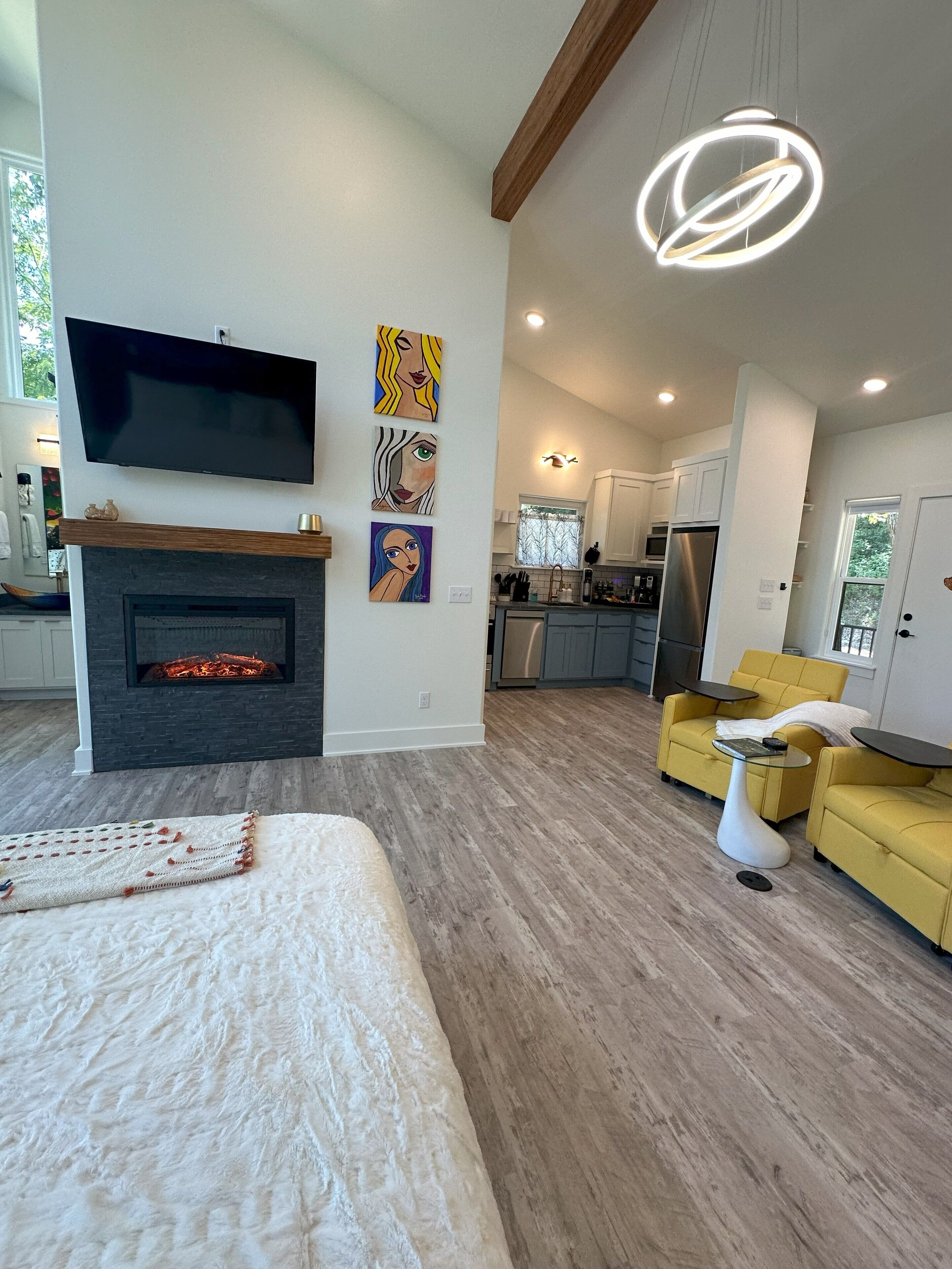 1 chambre, fer et planche à repasser, Wi-Fi gratuit, draps fournis
