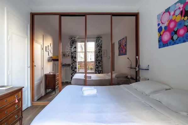 1 chambre, fer et planche à repasser, Wi-Fi, draps fournis