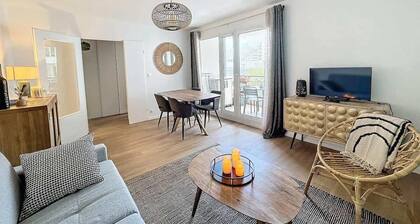 "Le Cassin" - Parking et terrasse, Ă 5 minutes de la gare