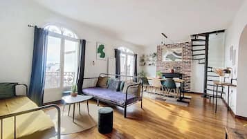 Televisión, oficina