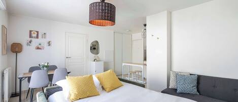 1 bedroom, iron/ironing board, WiFi, bed sheets