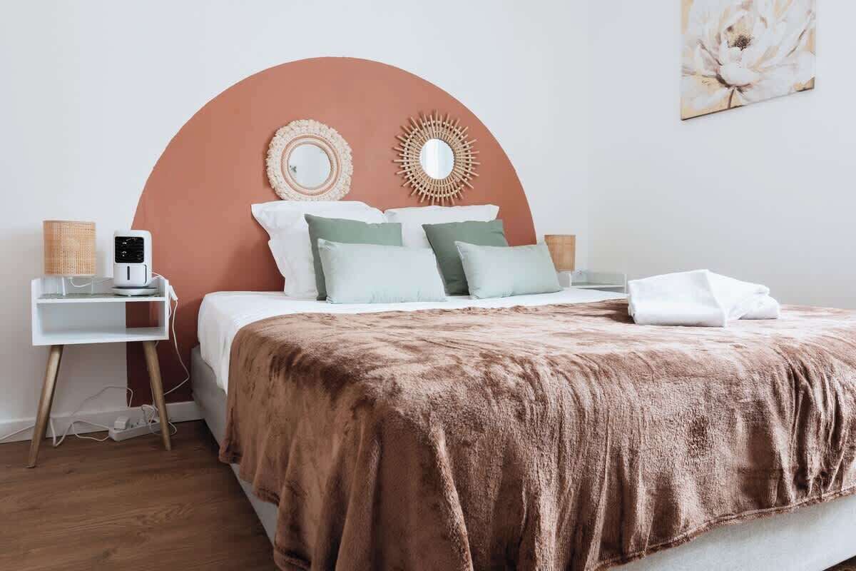 2 soverom, strykejern/-brett, reiseseng for barn og wi-fi