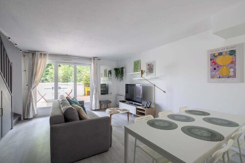 Le Picasso - Metro 5, terrasse, tres calme