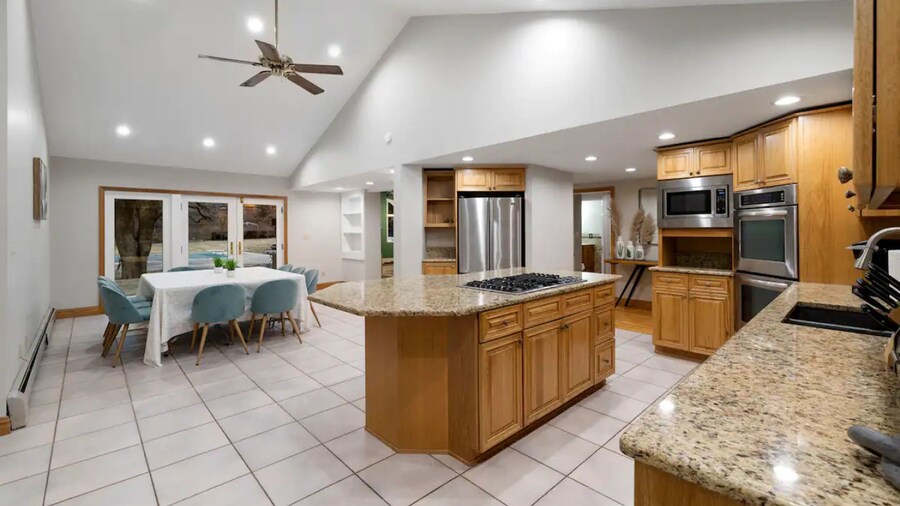 Cozy Fall Home With 4BR and Fireplace