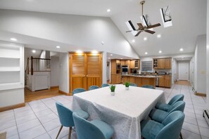 House | 4 bedrooms - Cozy Winter Escape 1 Hr From NYC Trails Nearby (Suffern)