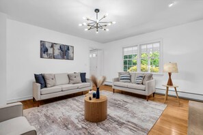 Talo | 6 makuuhuonetta