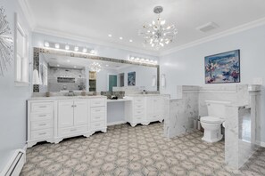 Villa | Bathroom