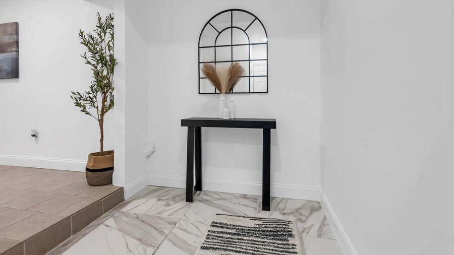 2BR Fall Retreat Near American Dream Mall and NYC