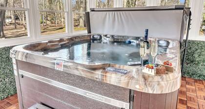 Spring Stay With BBQ Patio hot tub and Calm Vibes