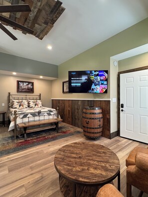 1 bedroom, iron/ironing board, free WiFi, bed sheets