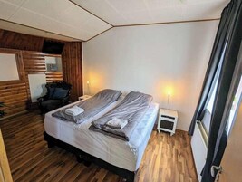 Cunas gratuitas, wifi gratis y ropa de cama 