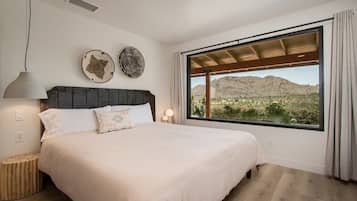House, Desert View (4 Bedrooms) | 4 bedrooms, iron/ironing board, bed sheets