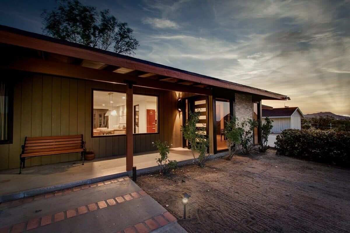 Front of property - evening/night