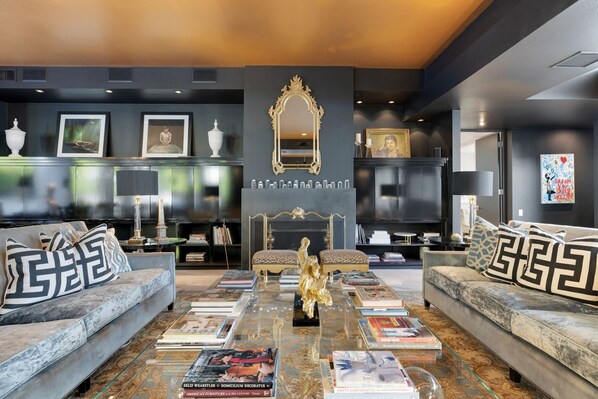 Interior - Canyon House Palm Springs - Hollywood Glamour Meets Desert Cool! (Palm Springs)