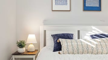 Design-talo (2 Bedrooms) | 3 makuuhuonetta, silitysrauta/-lauta, vuodevaatteet