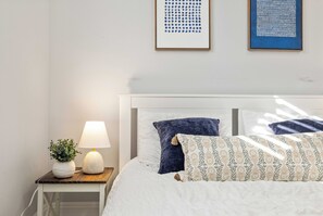 Design huis (2 Bedrooms) | 3 slaapkamers, een strijkplank/strijkijzer, beddengoed