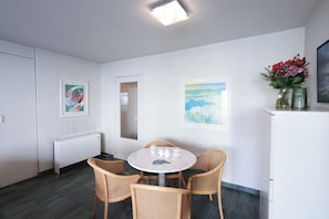 Dining - Penthouse on Belgian Coast With Sea Views (Koksijde)