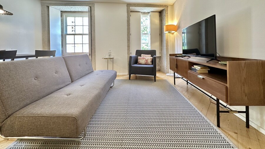 Heart of Porto Cozy Escape