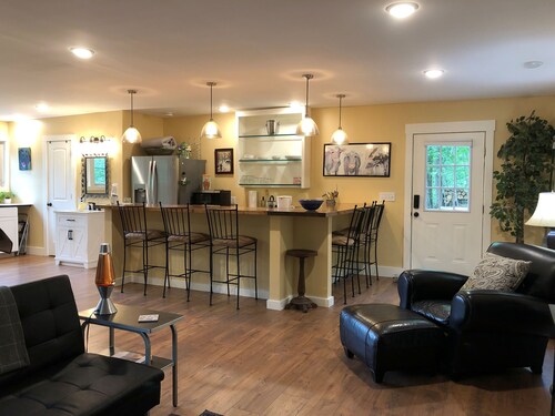 Barn Apartment on Farm Near Old Rag and Shenandoah National Park