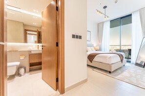 1 chambre, coffres-forts dans les chambres, fer et planche à repasser