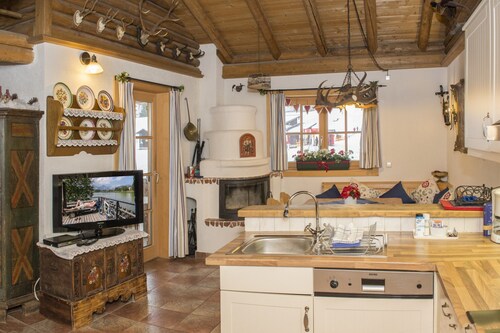 Cabin in Seefeld Near Ski Slopes & Mountains
