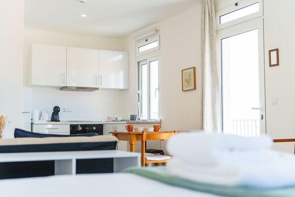 Interior - GuestReady - Hillside Escape II (Estreito de Câmara de Lobos)