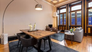Unclassified image, 3 of 40, button - Spacious Modern Apartment in Porto (Porto)