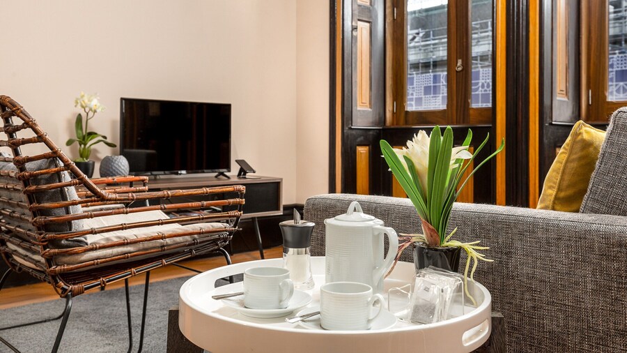 Spacious Modern Apartment in Porto