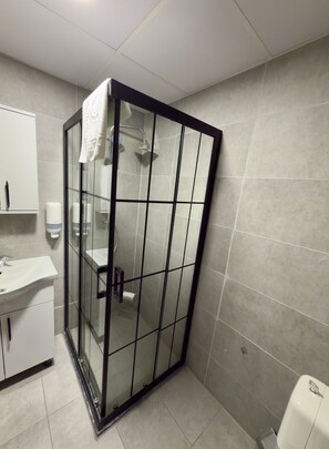 Premium bedding, minibar, desk, laptop workspace - STAY ON HOTEL (Izmir)