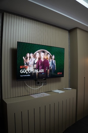 Premium bedding, minibar, desk, laptop workspace