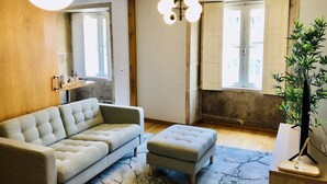 Unclassified image, 3 of 40, button - Cozy 2-bedroom Apartment in Porto (Porto)