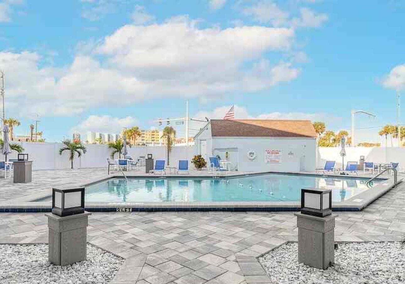 Piscine extérieure, piscine chauffée