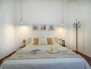 2 chambres, fer et planche à repasser, Wi-Fi gratuit, draps fournis