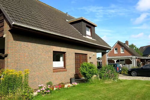 Cozy, affordable detached vacation home, close to the dike, terrace + garden, WLAN