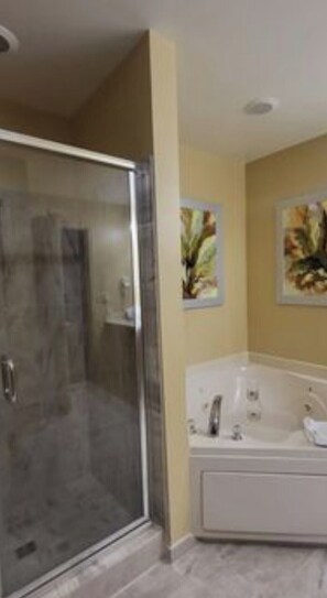 Whirlpool, Haartrockner, Handtücher